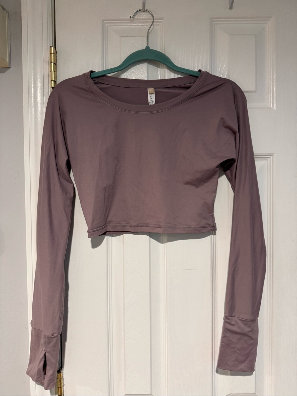 Ptula long sleeve crop top